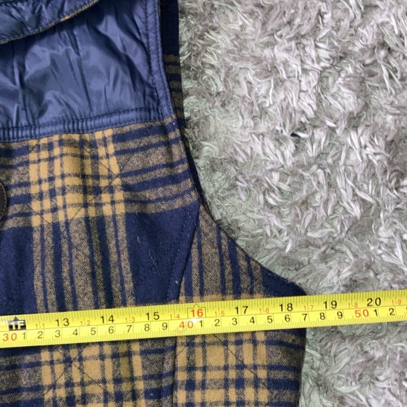 Pendleton || Quilted Wool Toggle Vest Hood in Alpine Getaway Navy Gold Plaid SM - Picture 10 of 12
